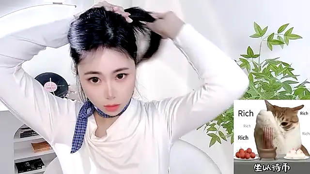 CL 2024 online show from March 12, 11:33 pm