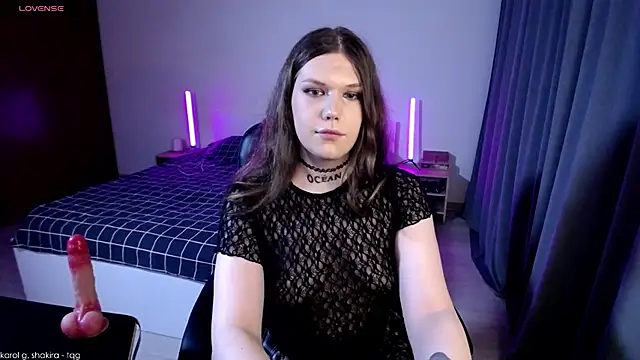 MicheleDoll online show from June 15, 8:00 pm