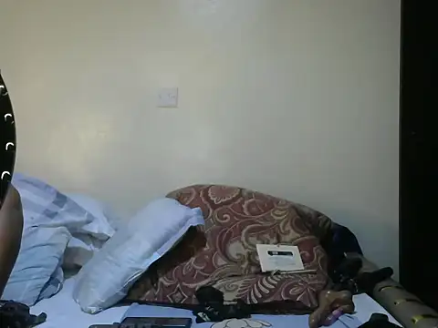 Snapshot of Pretty_savage3 chatting on October 30, 9:15 pm Pretty savage3 online show from October 30, 9:15 pm