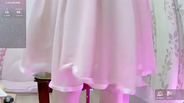 Snapshot of Sumi_y chatting on March 27, 2:50 am Sumi y online show from March 27, 2:50 am