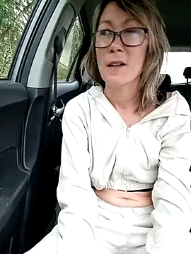 Timide girl2 online show from February 9, 3:01 pm