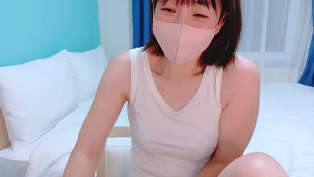 Snapshot of CherryMomo chatting on July 30, 12:48 pm CherryMomo online show from July 30, 12:48 pm
