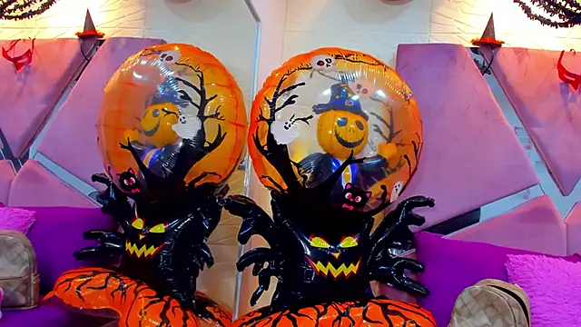 Charlotte Ice1 online show from October 18, 5:14 pm