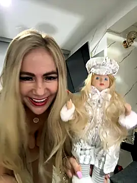 LARIANA RIVERA23 online show from December 4, 5:06 am