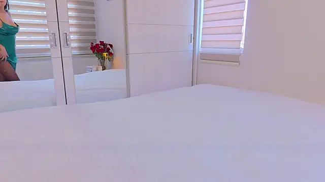 Miarouss3 online show from February 10, 3:32 pm