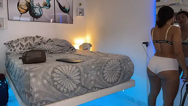 wendy alejo1712 online show from February 6, 12:33 am