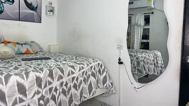 wendy alejo1712 online show from September 18, 1:18 am