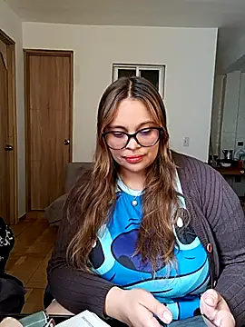 Snapshot of Alex_flair chatting on April 8, 1:22 pm Alex flair online show from April 8, 1:22 pm