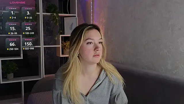 Snapshot of flawless_angell chatting on September 27, 11:26 am flawless angell online show from September 27, 11:26 am