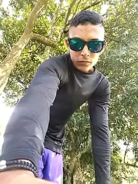 Demiansteven2 online show from November 18, 6:01 pm