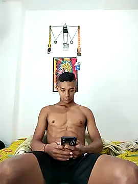 Demiansteven2 online show from December 18, 5:41 pm