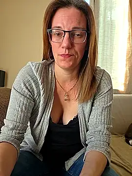 SpiceLea online show from March 12, 2:34 pm