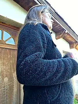 SpiceLea online show from March 18, 8:39 am