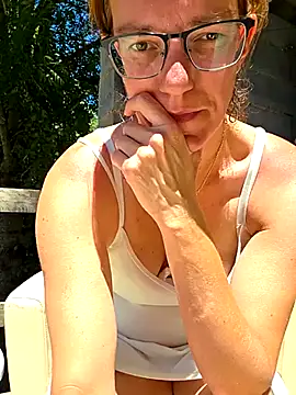 SpiceLea online show from May 21, 12:12 pm