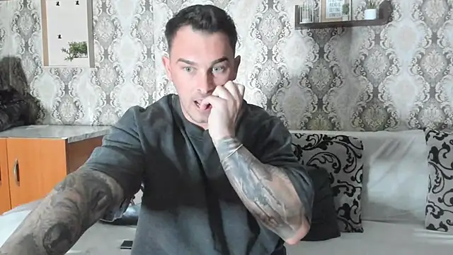 Jonmusclemaster online show from February 25, 8:51 pm