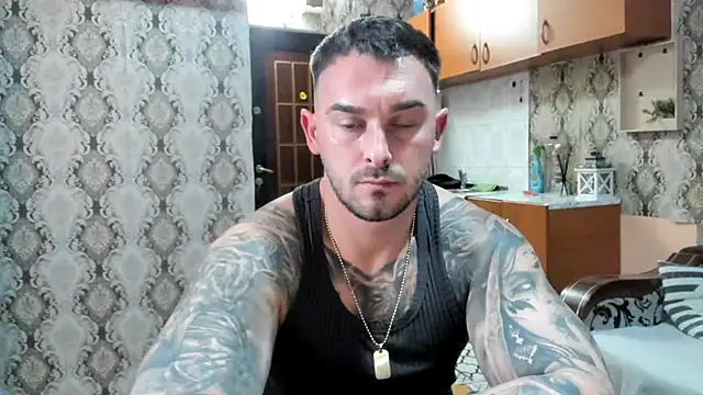 Snapshot of Jonmusclemaster chatting on November 19, 8:53 pm Jonmusclemaster online show from November 19, 8:53 pm