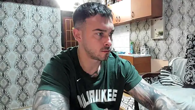 Jonmusclemaster online show from December 4, 8:50 pm