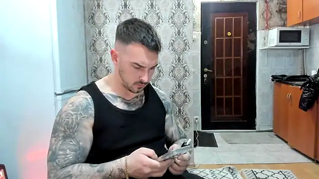 Snapshot of Jonmusclemaster chatting on February 20, 9:59 pm Jonmusclemaster online show from February 20, 9:59 pm