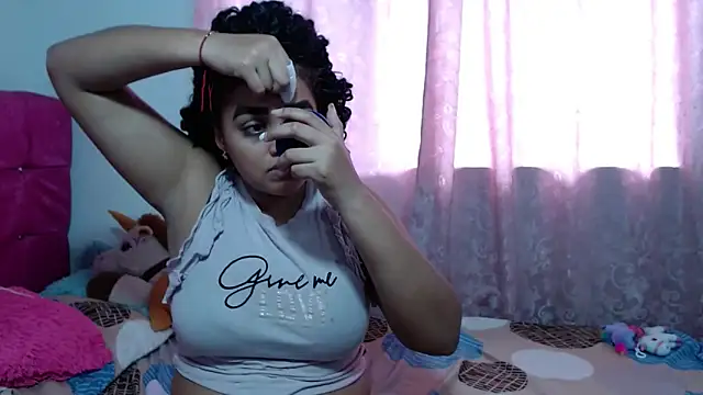 Snapshot of kiara_milf_ chatting on October 17, 4:09 pm kiara milf online show from October 17, 4:09 pm