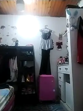 kiara milf  online show from April 2, 4:48 pm