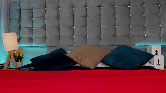 Poacahontasfg online show from September 22, 4:03 am