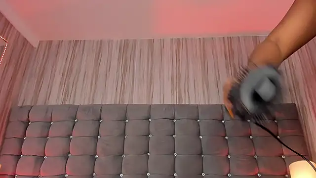 Poacahontasfg online show from October 24, 3:58 am