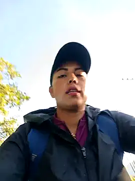 Snapshot of _andrea30 chatting on November 22, 11:31 am andrea30 online show from November 22, 11:31 am