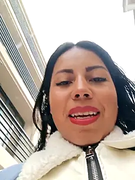 Snapshot of _andrea30 chatting on December 1, 11:59 am andrea30 online show from December 1, 11:59 am