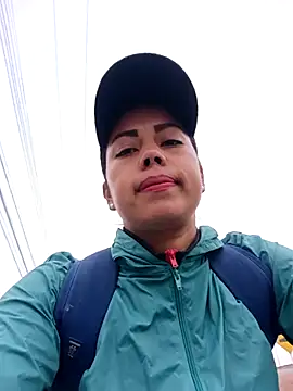 Snapshot of _andrea30 chatting on December 15, 11:47 am andrea30 online show from December 15, 11:47 am