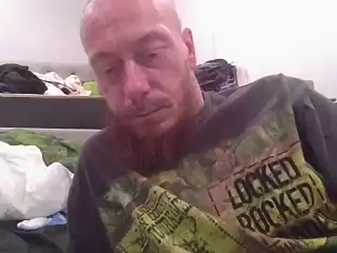 Snapshot of deepinnnnn chatting on February 17, 5:21 pm deepinnnnn online show from February 17, 5:21 pm