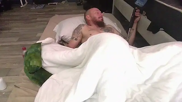 Snapshot of deepinnnnn chatting on February 21, 11:55 am deepinnnnn online show from February 21, 11:55 am