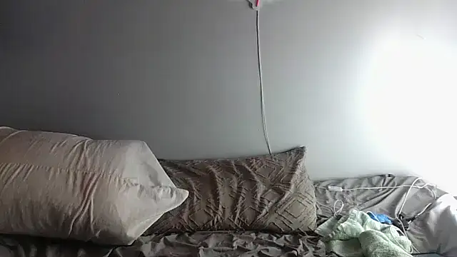 Snapshot of deepinnnnn chatting on March 14, 3:48 am deepinnnnn online show from March 14, 3:48 am