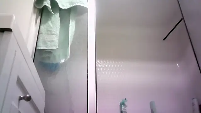 Snapshot of deepinnnnn chatting on March 23, 7:09 am deepinnnnn online show from March 23, 7:09 am