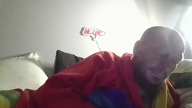 Snapshot of deepinnnnn chatting on September 12, 2:33 am deepinnnnn online show from September 12, 2:33 am