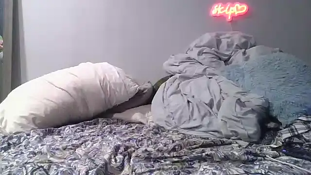 Snapshot of deepinnnnn chatting on September 19, 4:58 am deepinnnnn online show from September 19, 4:58 am