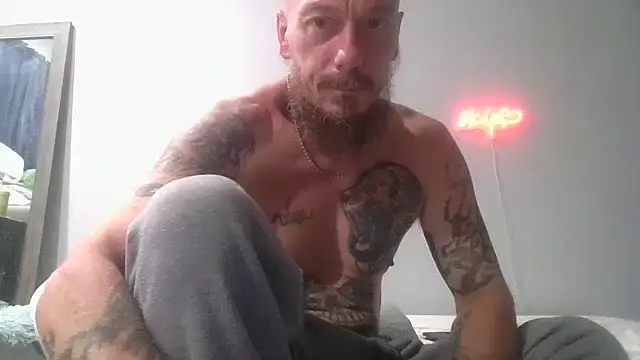 Snapshot of deepinnnnn chatting on September 28, 8:42 am deepinnnnn online show from September 28, 8:42 am