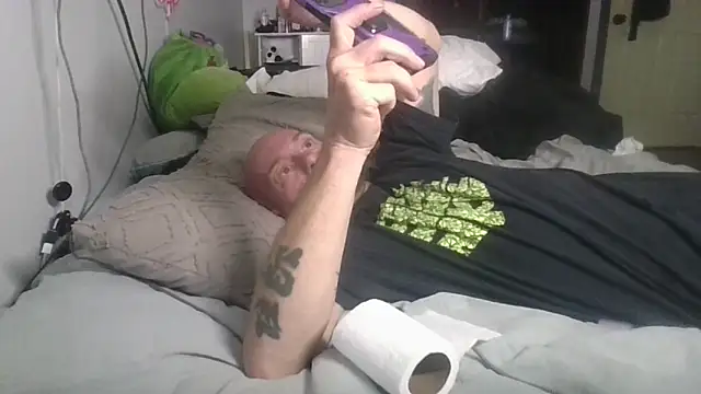 Snapshot of deepinnnnn chatting on November 12, 7:57 pm deepinnnnn online show from November 12, 7:57 pm