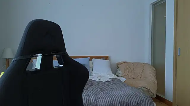 VanessaBayer2 online show from March 9, 6:17 am