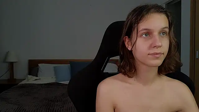 VanessaBayer2 online show from March 10, 3:01 am