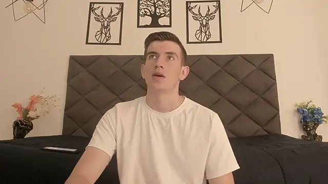 MikaelSlow online show from January 21, 3:48 am