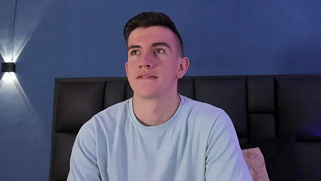 MikaelSlow online show from September 18, 4:03 am