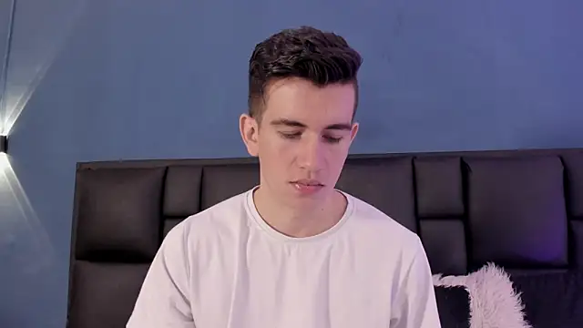 MikaelSlow online show from September 27, 4:06 am