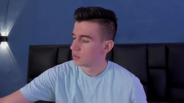 MikaelSlow online show from October 16, 3:51 am