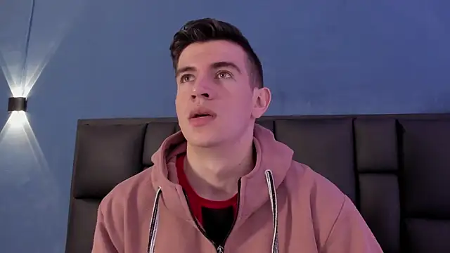 Snapshot of MikaelSlow chatting on November 14, 4:00 am MikaelSlow online show from November 14, 4:00 am