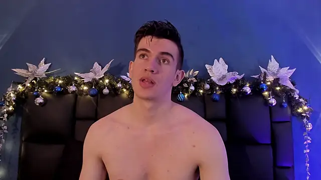 Snapshot of MikaelSlow chatting on November 25, 4:34 am MikaelSlow online show from November 25, 4:34 am