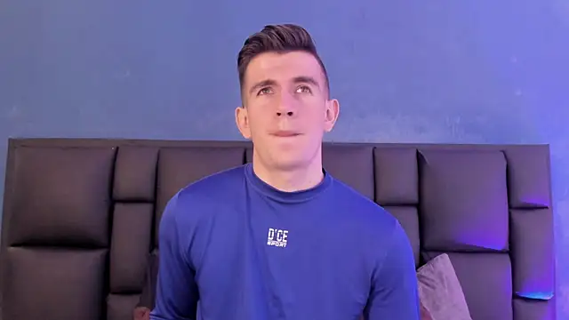 MikaelSlow online show from January 17, 4:28 am