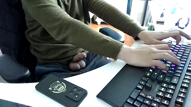 Snapshot of big-pig chatting on February 15, 5:26 am big-pig online show from February 15, 5:26 am