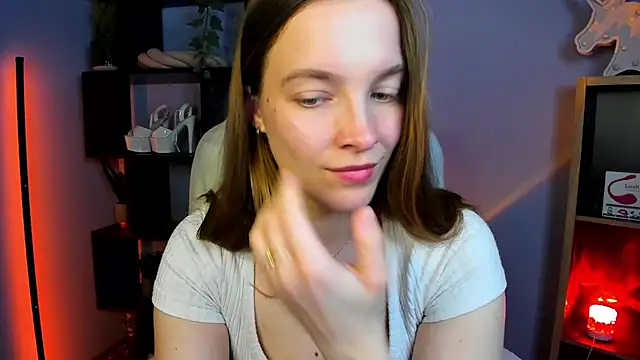 kenzie x online show from March 11, 11:55 am