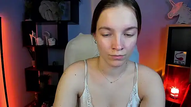 kenzie x online show from March 12, 11:53 am