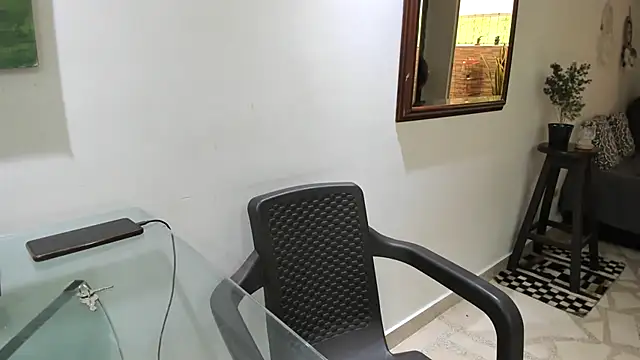 MarilynDavies online show from October 23, 8:51 pm